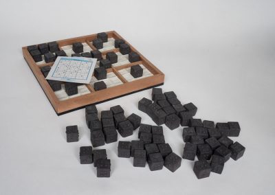 Braille sudoku - Annemarie Vogel (34x34x5cm | steengoed | €350 | gereserveerd)